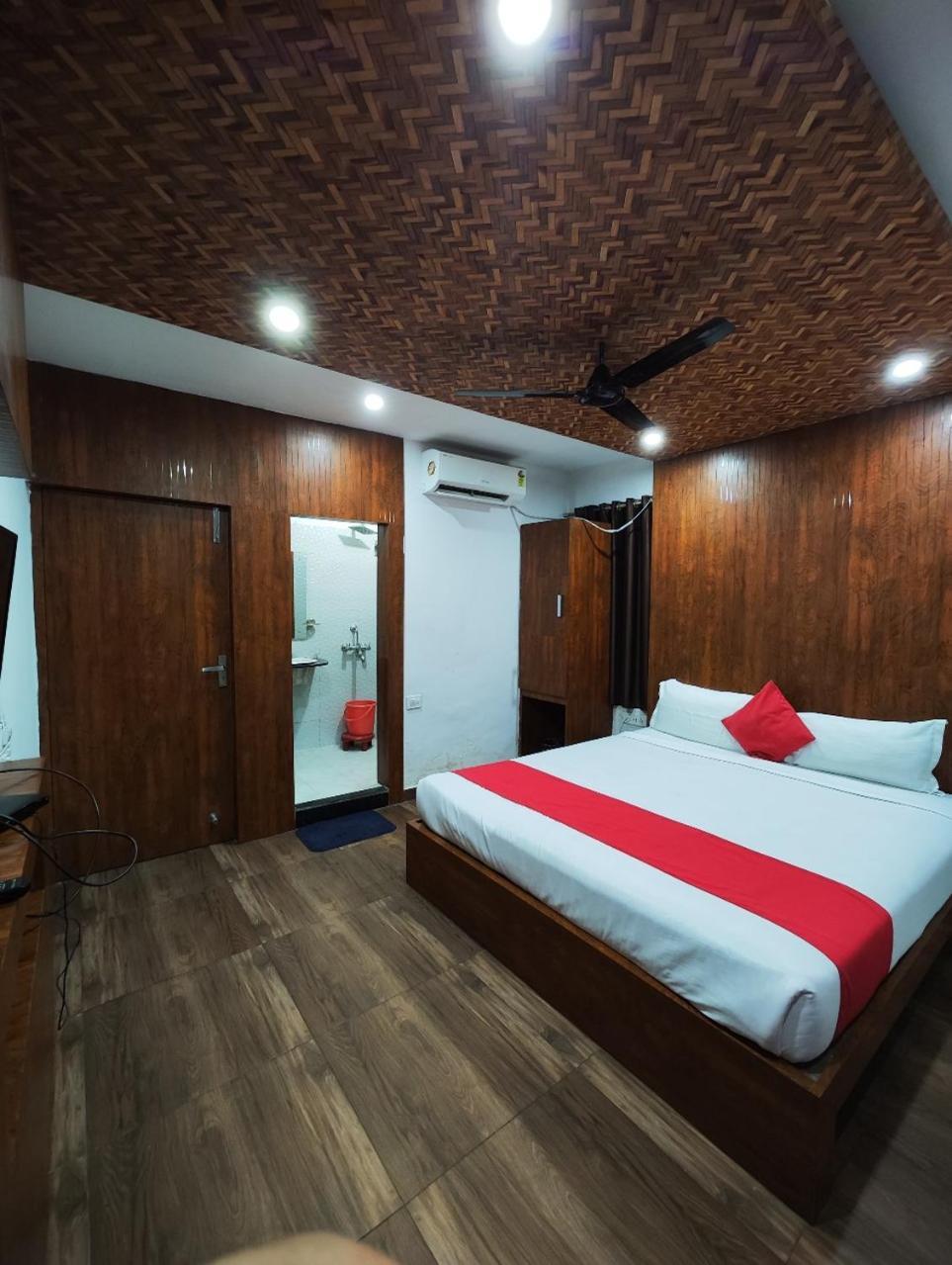 Hotel Rudraksha Inn Deoghar Kültér fotó