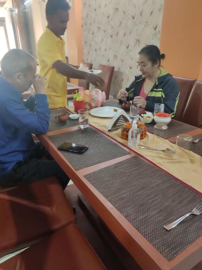 Hotel Rudraksha Inn Deoghar Kültér fotó